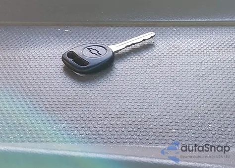 2001 Chevrolet Silverado 2500Hd Ls z USA, uszkodzony, nr VIN 1GCHC23U01F105804